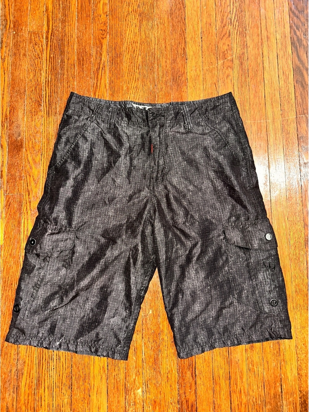Vintage Y2K Size 32 No Fear Men’s Gray Skater Board Swim Shorts
